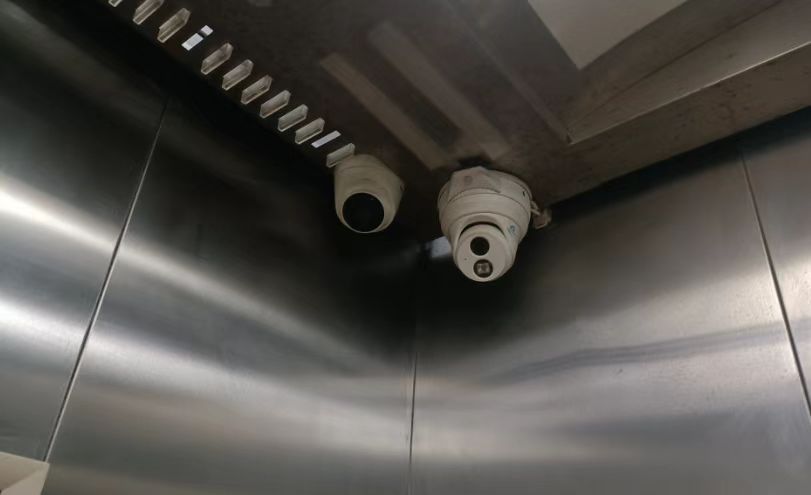 ���ݵ�ƿ���������ͷ�������