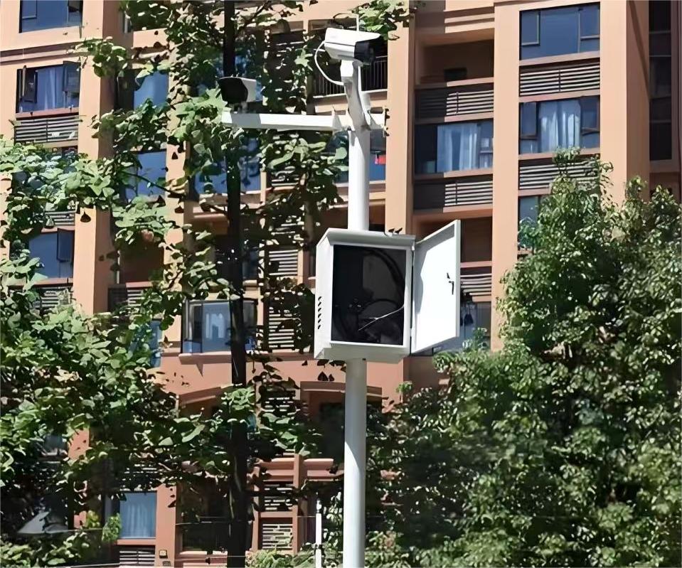 ��ˮ��ɽ�����³��ø�С���̻�������ͷ������Ŀ